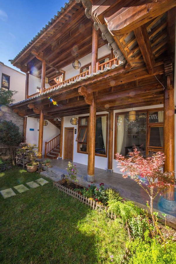 Dali Xian Jing Courtyard